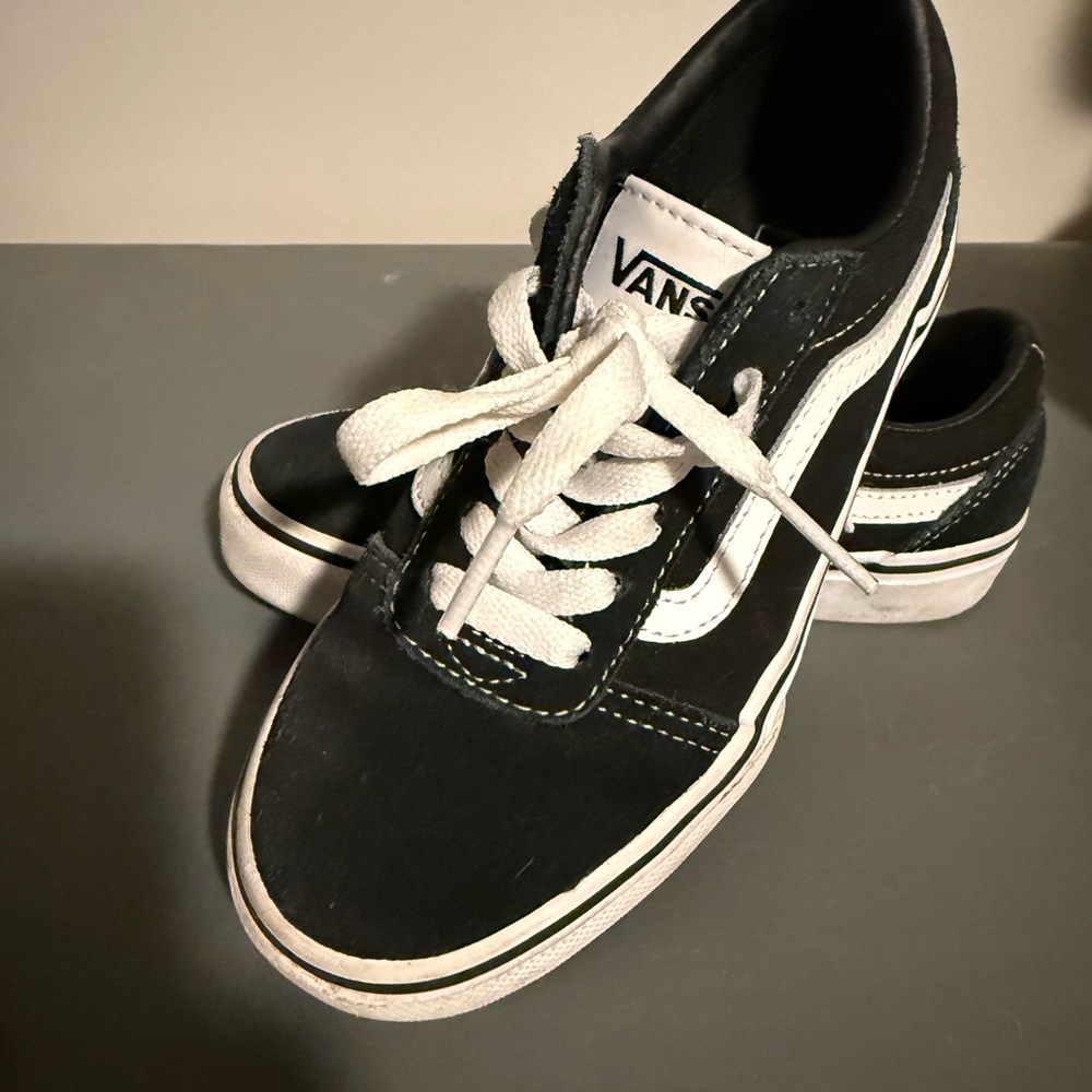 Vans Kids Black and White Low-Top Sneakers